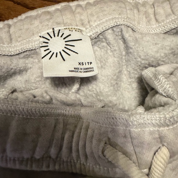 Aerie Light Gray Athletic Shorts - Picture 2 of 2